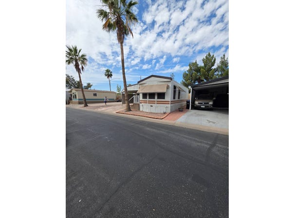 5055 E University Dr, Mesa, AZ 85205