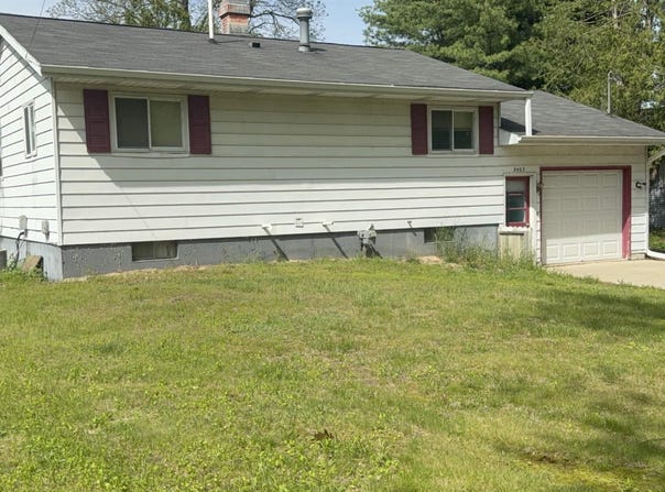 9463 E Colby Road, Crystal, MI 48818