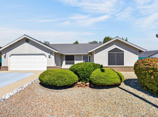 3334 Sunglow Drive, Redding, CA 96001