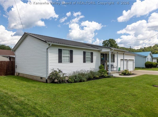 6094 Rocky Step Road, Winfield, WV 25213