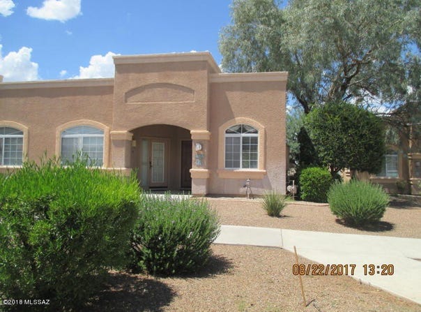 1908 W Demetrie Loop, Green Valley, AZ 85622