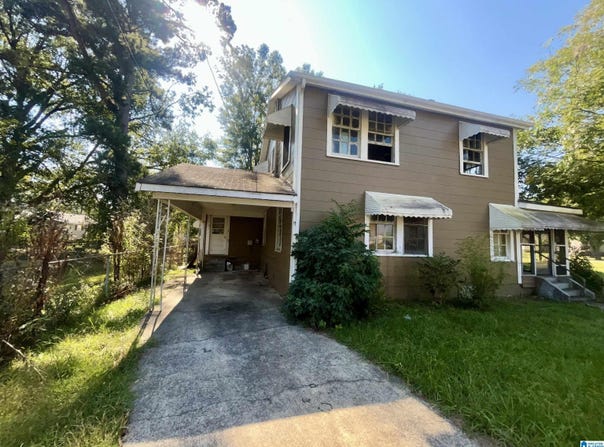 1302 STROUD AVENUE, GADSDEN, AL 35903