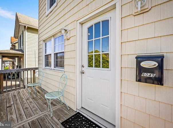 6045 FALLS RD, BALTIMORE, MD 21209