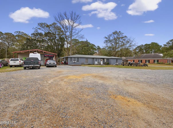 7621 Elder Ferry Road, Moss Point, MS 39563