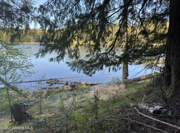 90 Shawnee, Sagle, ID 83860