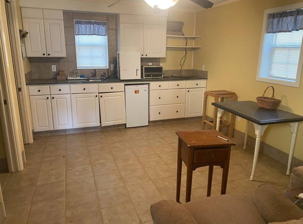 Hines Road, Camden, MS 39045