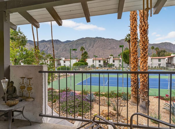 1050 E Ramon Road, Palm Springs, CA 92264