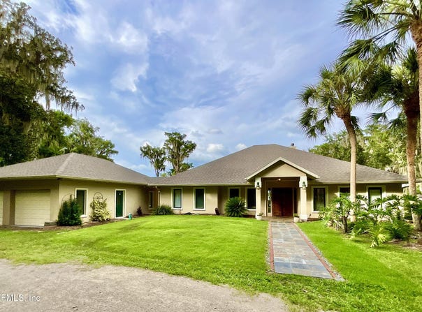 20924 NE 132ND AVE, Waldo, FL 32694