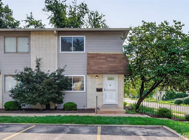 843 Portsdown Road, Ballwin, MO 63011