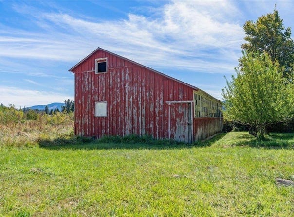 W Jessie St., Mount Shasta, CA 96067