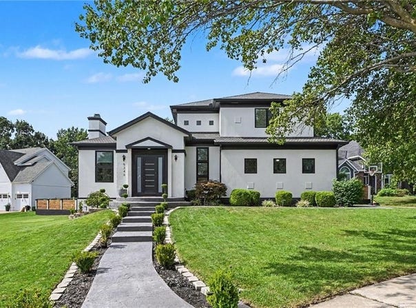 5346 W 123RD Street, Leawood, KS 66209