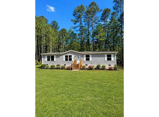 6164 Smith Road, Ravenel, SC 29470