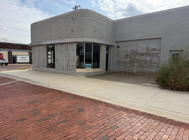 210 S Austin Avenue, Lamesa, TX 79331