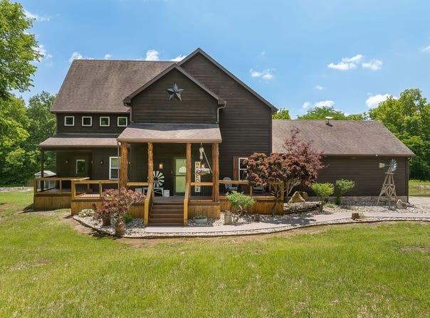 6280 NW Sale Barn Rd, Cameron, MO 64429