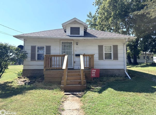 704 S 20Th Street, Centerville, IA 52544