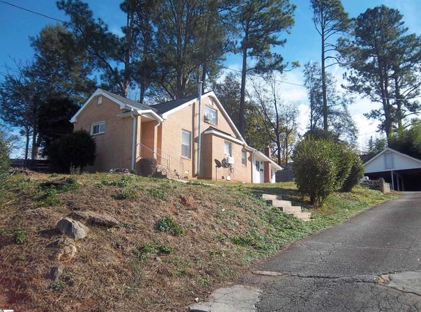 108 E B Avenue, Easley, SC 29640