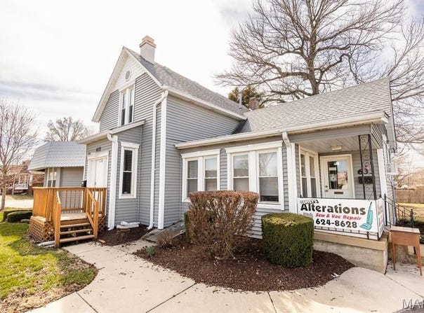 633 S Lincoln Avenue, O'Fallon, IL 62269