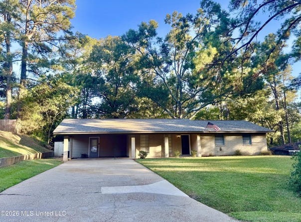 110 Laurel Hill Drive, Natchez, MS 39120