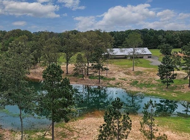 1963 FM 44 E, DeKalb, TX 75559