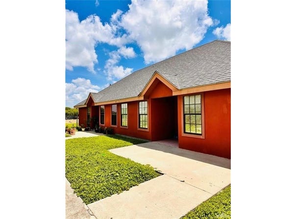 E Mile 11, Weslaco, TX 78599