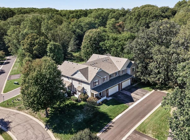703 Maple Hills Drive, Maplewood, MN 55117