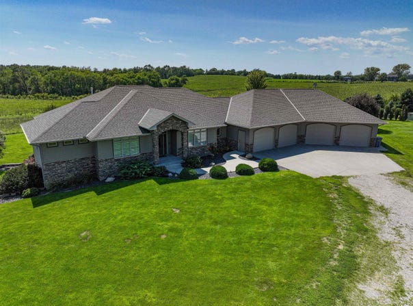 3211 N 49th, Norfolk, NE 68701