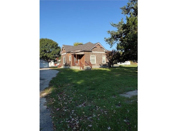 202 Gilbert Avenue, Gilman City, MO 64642