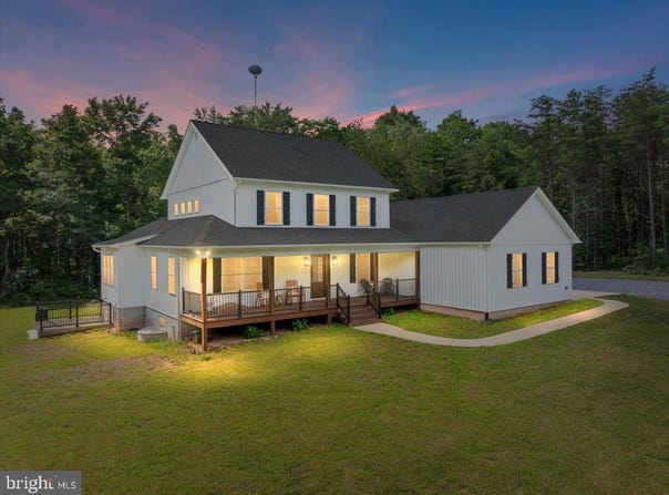 243 VESPER, CROSS JUNCTION, VA 22625
