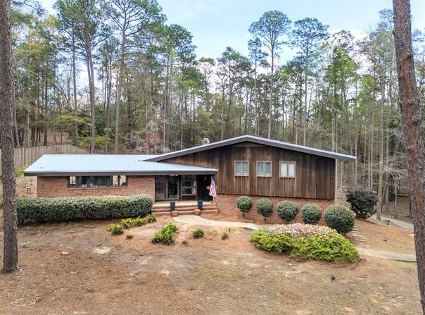 305 Blue Pine Drive, Eufaula, AL 36027
