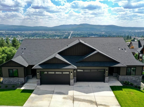 9006 E Clearview Ln, Spokane, WA 99217