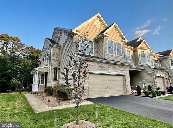 281 HAWTHORNE Lane, BARNEGAT, NJ 08005