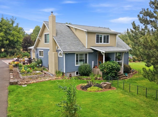 1736 MARKHAM Rd, HoodRiver, OR 97031