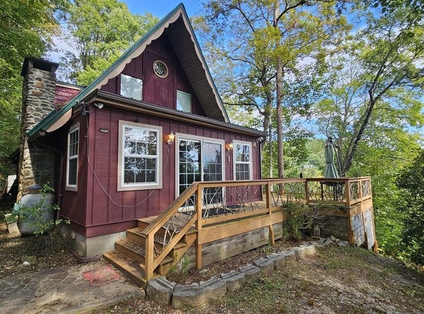607 Echo High Road, Franklin, NC 28734