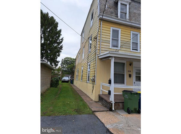 329 2ND STREET, NEW CUMBERLAND, PA 17070