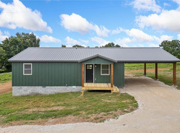 445 Cemetery Road, Alpena, AR 72611