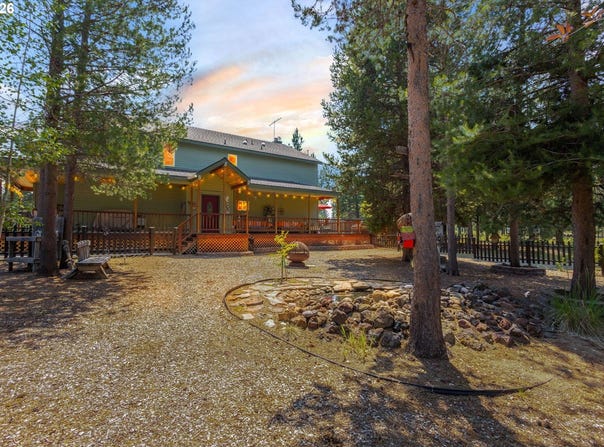 54811 LONESOME PINE Rd, Bend, OR 97707