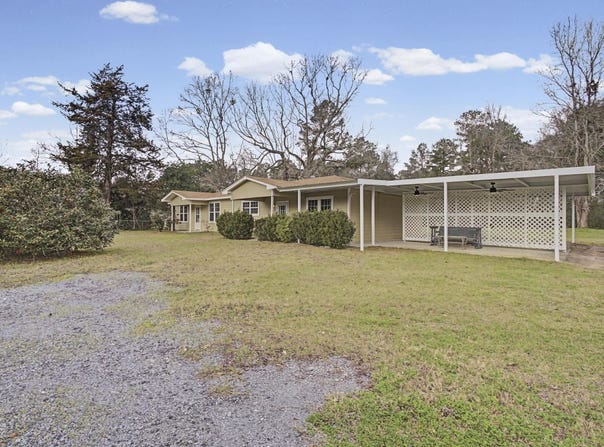 9216 US HWY 69 S, Warren, TX 77664