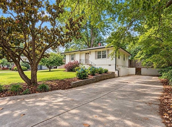 1005 Ridgecrest Drive SE, Smyrna, GA 30080