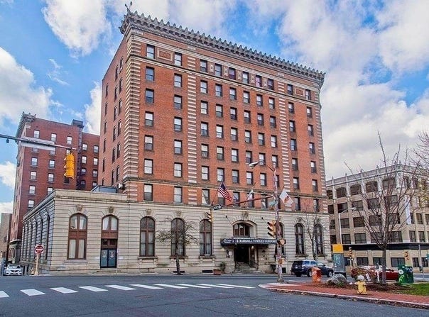 140 Chestnut St, Springfield, MA 01103