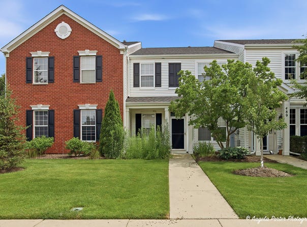 487 S Litchfield Drive, Round Lake, IL 60073
