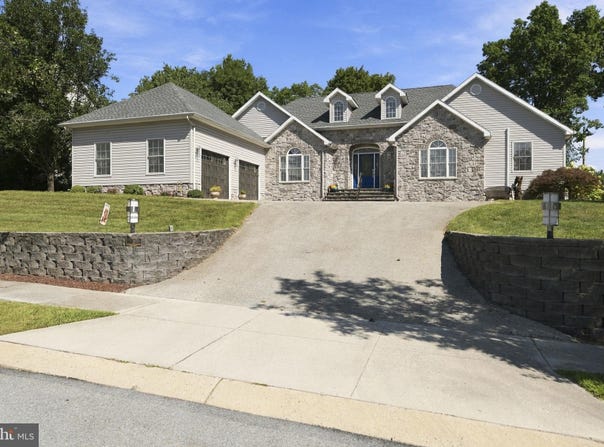 1 FOX Trail, GETTYSBURG, PA 17325