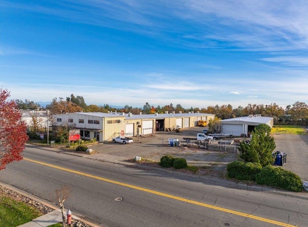 4311 Caterpillar Road, Redding, CA 96003