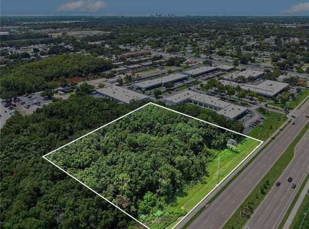6000 S SEMORAN Boulevard, ORLANDO, FL 32822