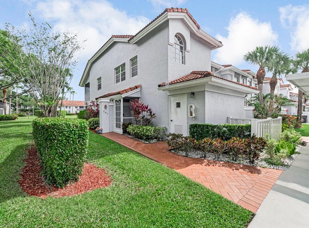 7384 Lake Meadow Way, Boynton Beach, FL 33437