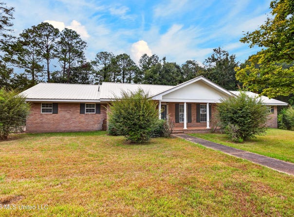 140 Holleman Street, Wiggins, MS 39577