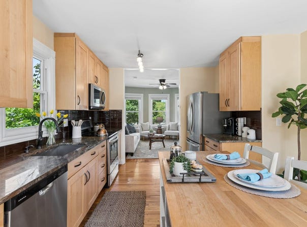 26 Adelaide Street, Portland, ME 04103