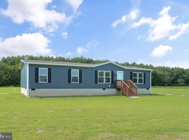 33030 GARRISON LN, PAINTER, VA 23420
