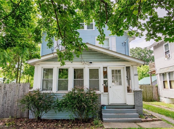 1214 W Wilbeth Road, Akron, OH 44314