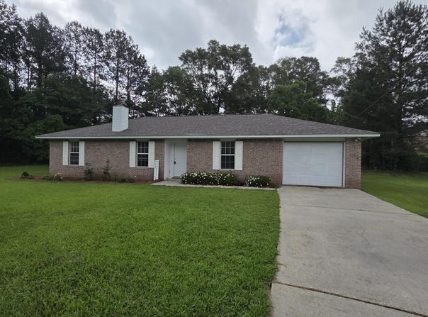 102 Pawnee, Hattiesburg, MS 39401