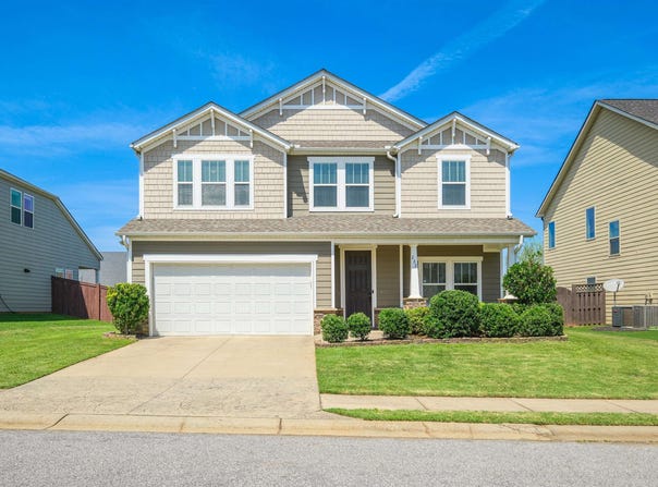 222 Delbourne Lane, Greer, SC 29651